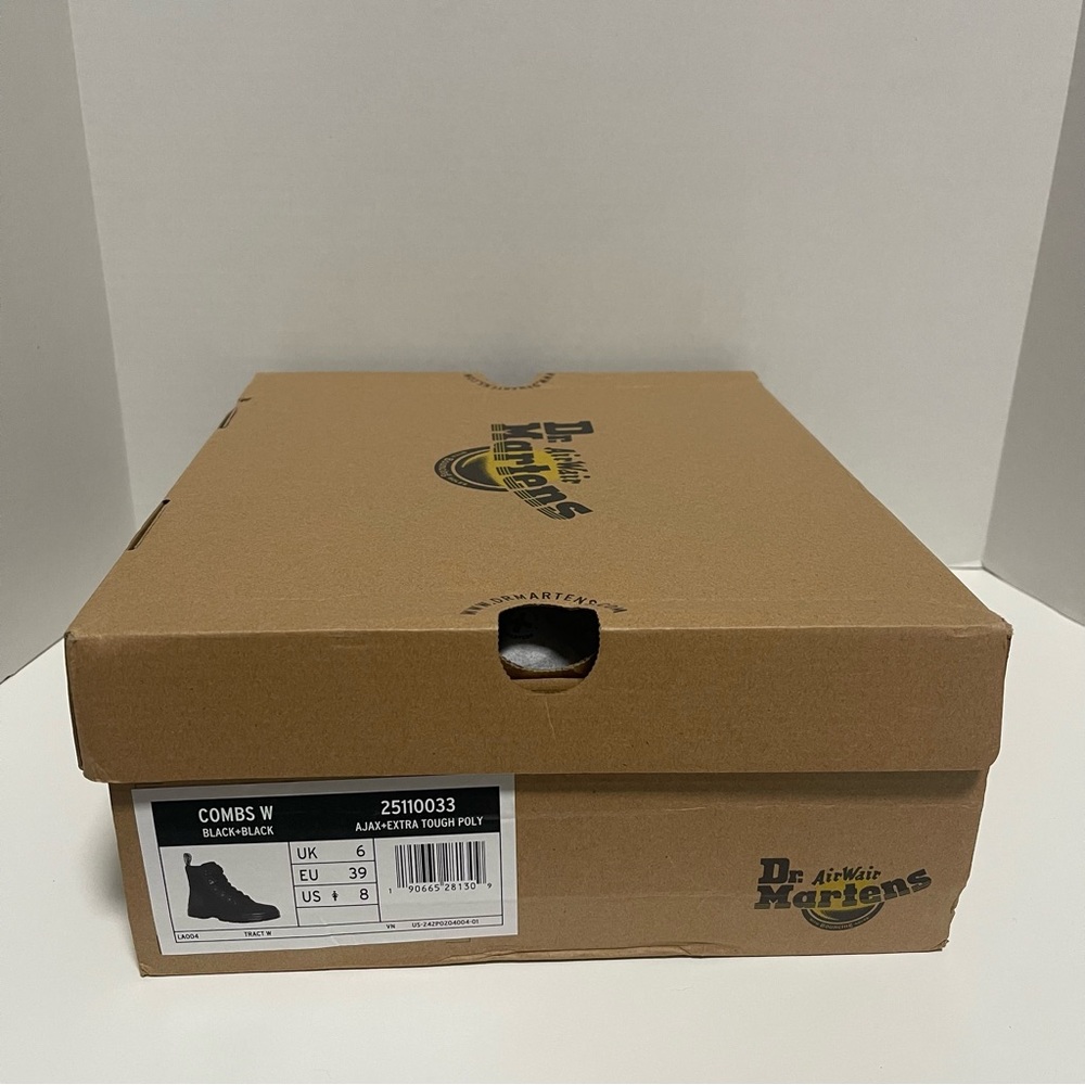 Dr Martens Combs W Black + Black Woman Size 8 BOX ONLY AND TISSUE PAPER